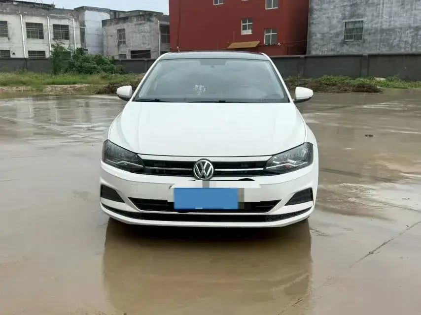 2023 VOLKSWAGEN POLO thumbnail 2