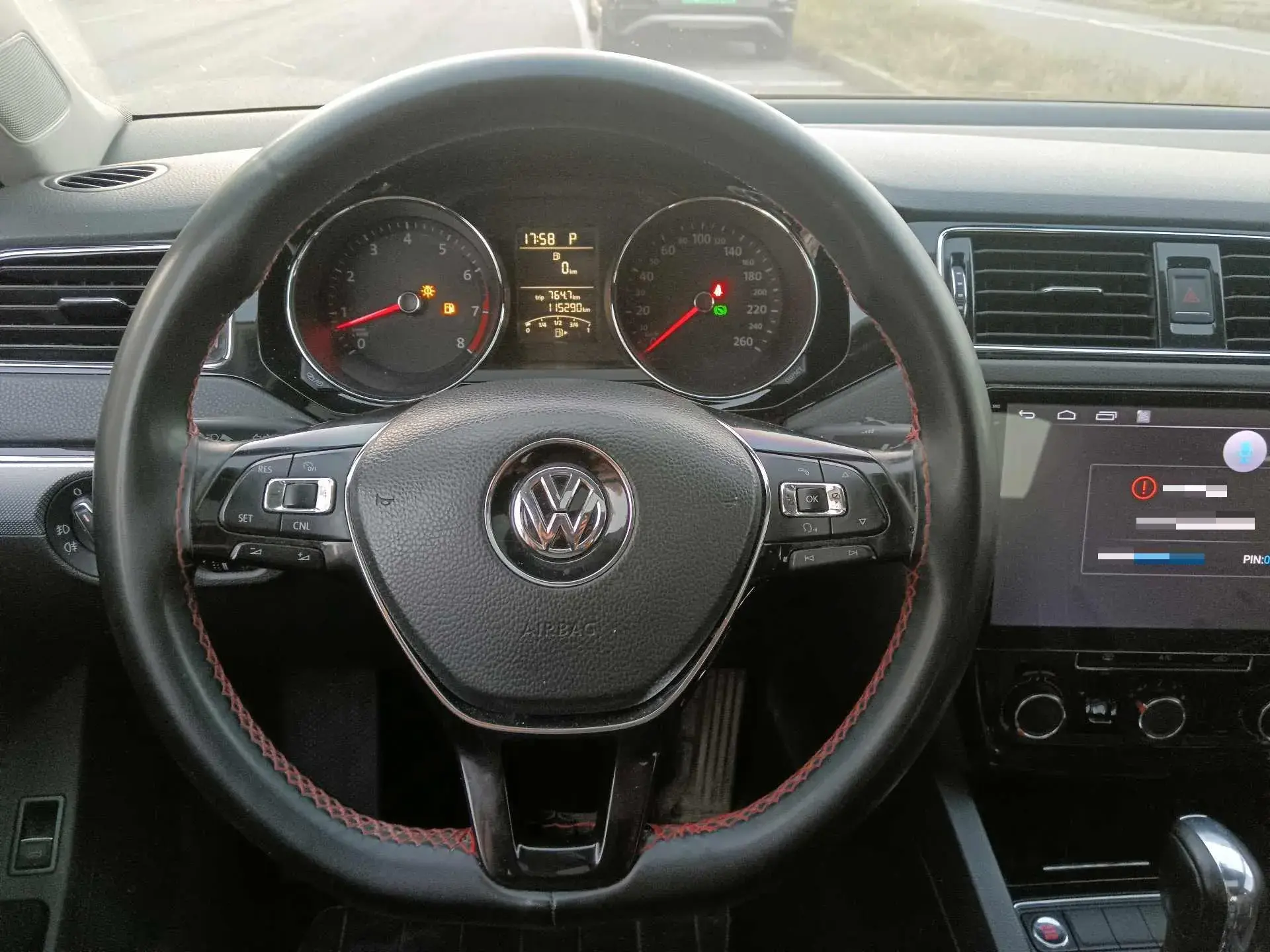 2018 VOLKSWAGEN SAGITAR thumbnail 4