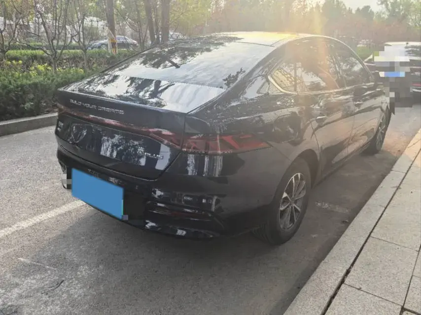 2023 BYD QIN thumbnail 2