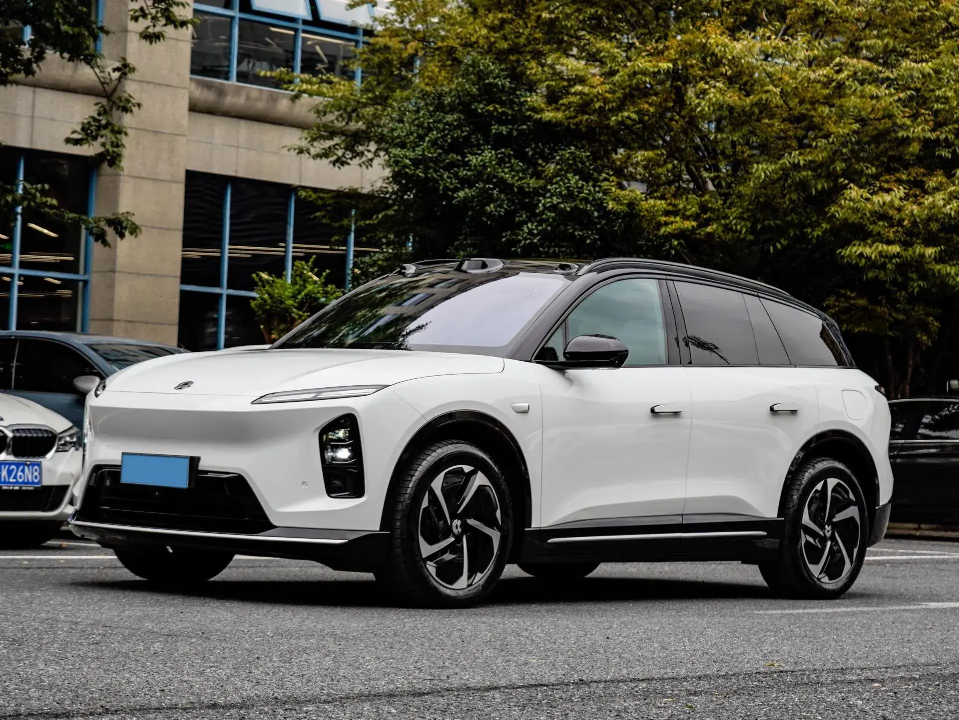 2025 NIO ES6 view 1