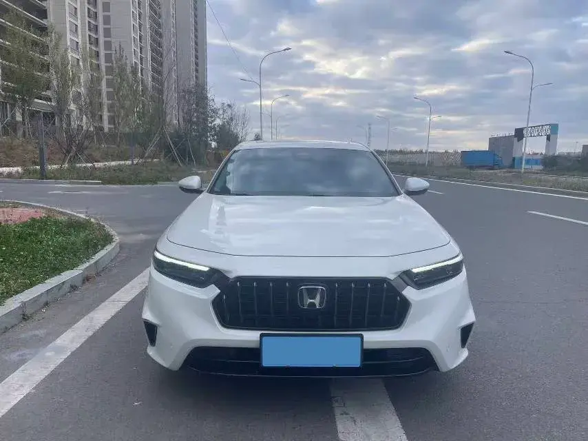 2023 HONDA INSPIRE thumbnail 3