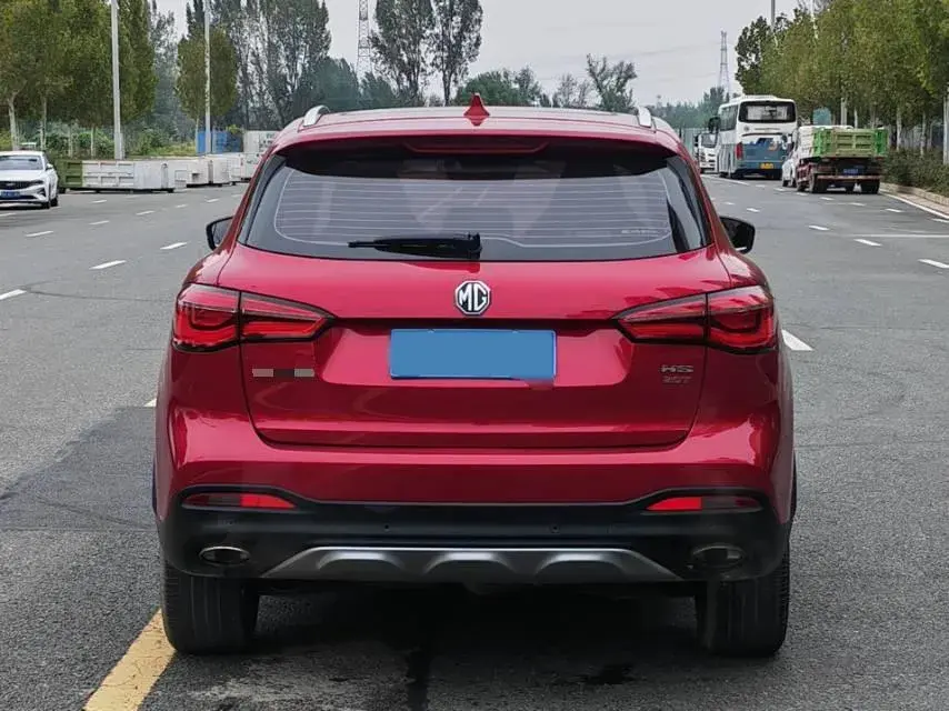 2018 MG HS thumbnail 3