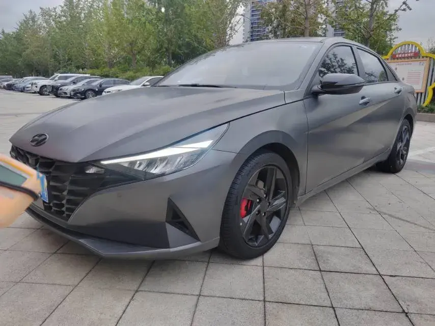 2022 HYUNDAI ELANTRA view 1