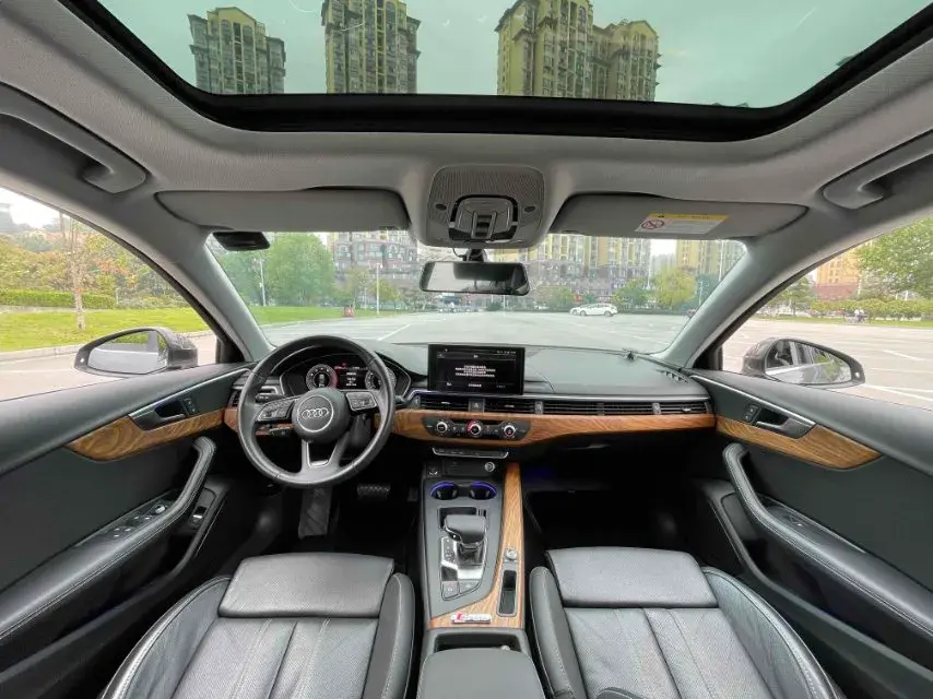 2022 AUDI A4L thumbnail 3