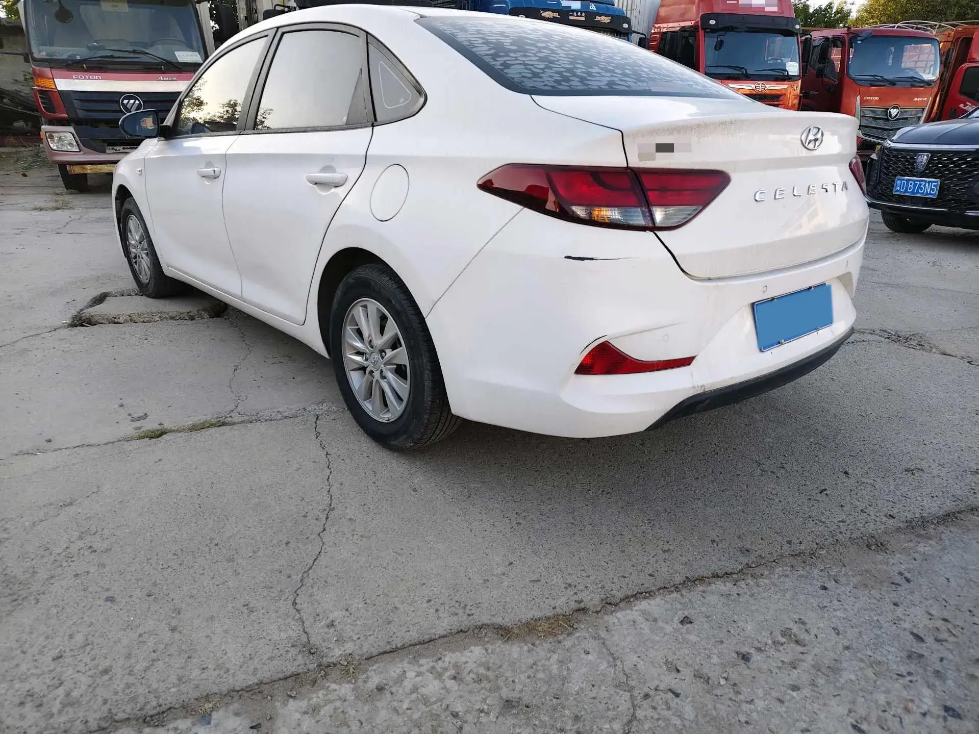 2017 HYUNDAI CELESTA thumbnail 4