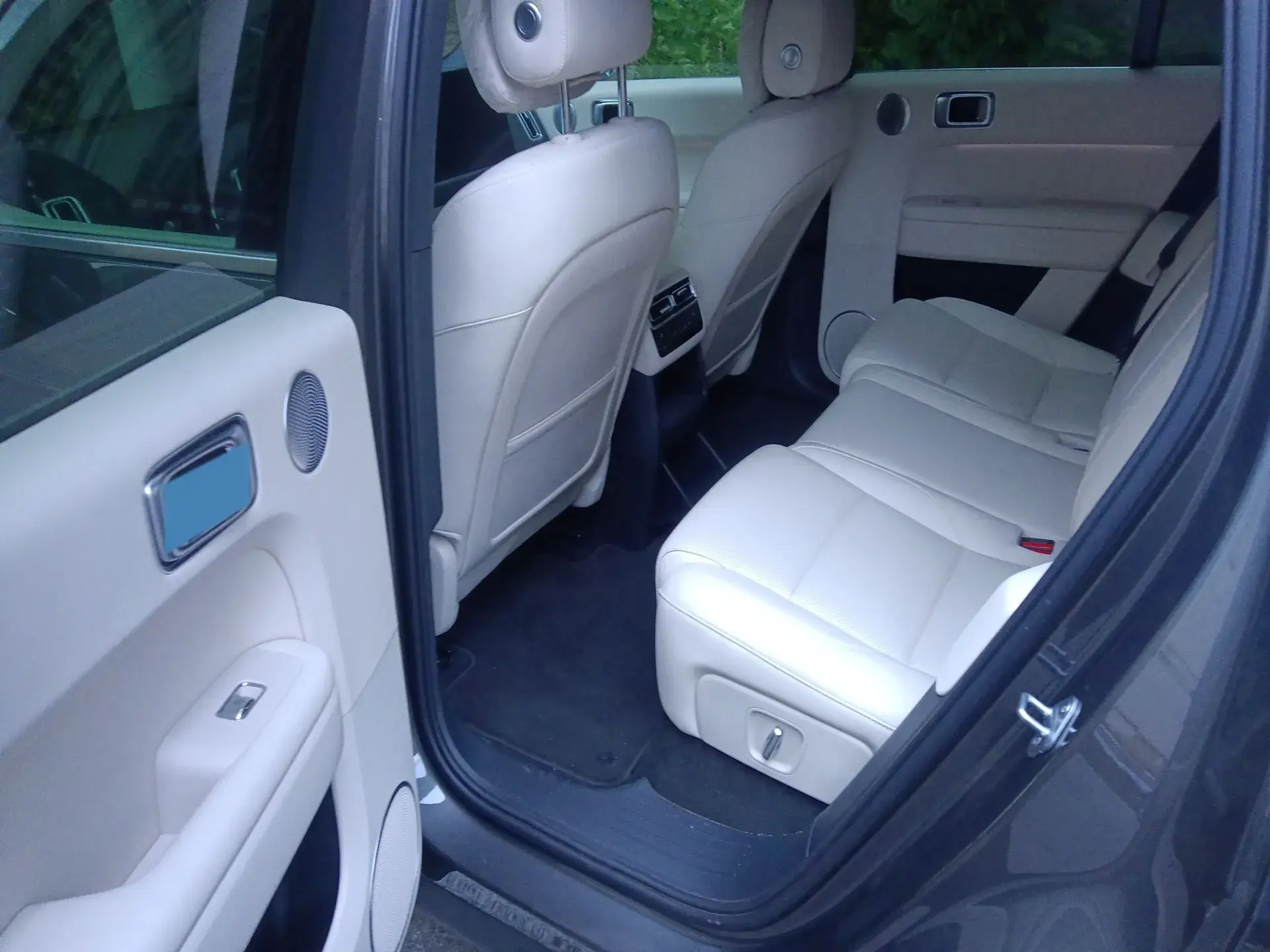 2024 LI L6 thumbnail 4