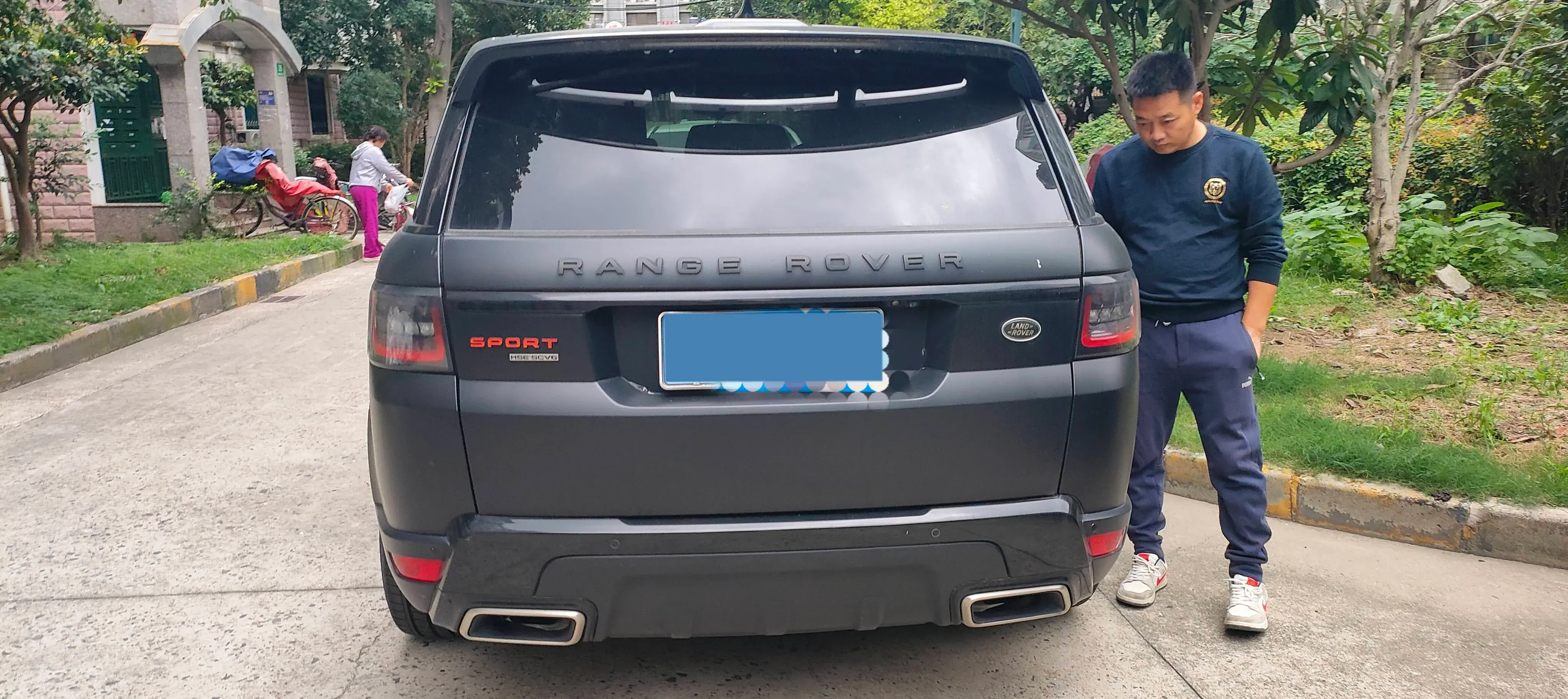 2018 LAND ROVER thumbnail 3