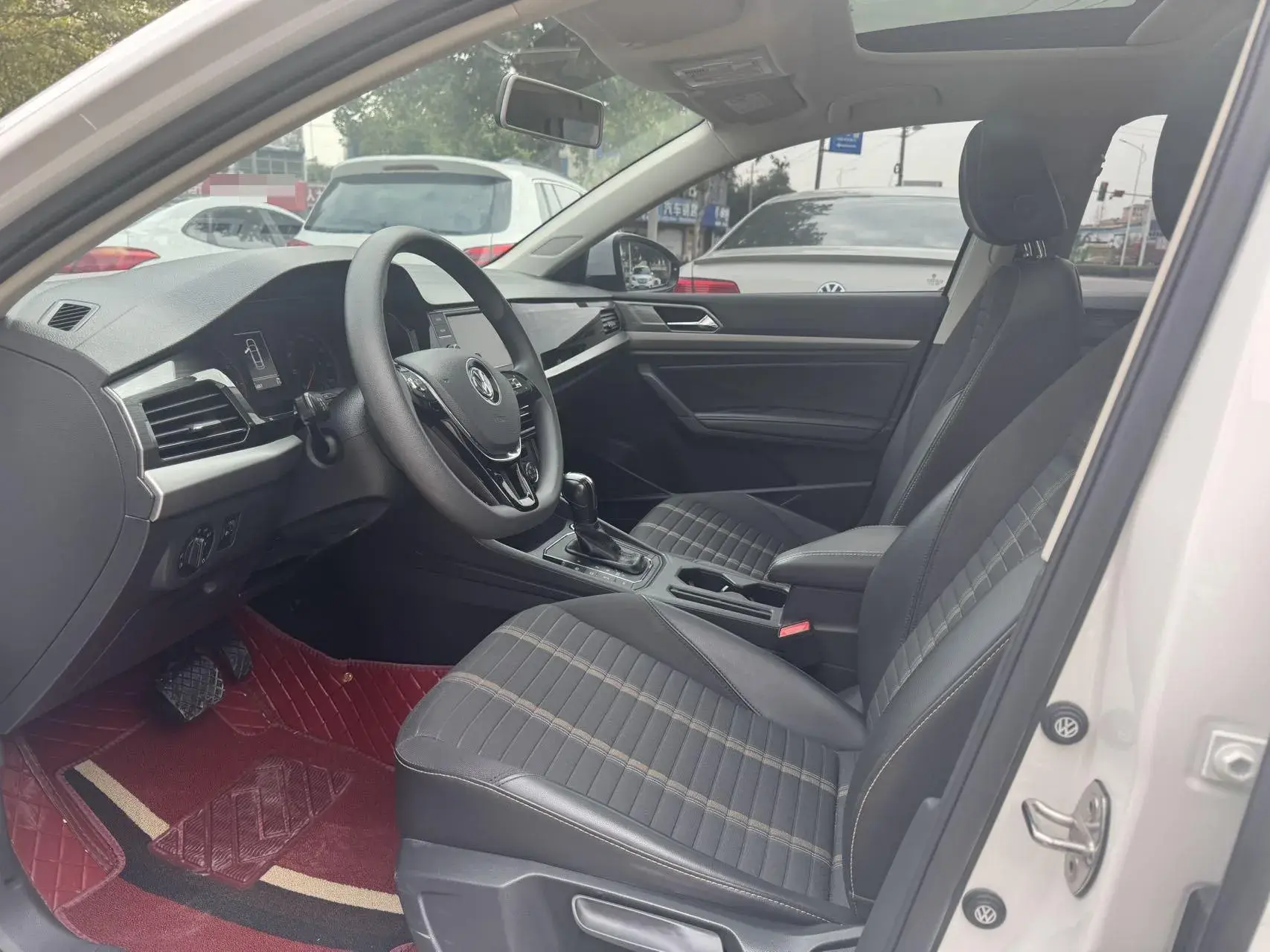 2019 VOLKSWAGEN LAVIDA thumbnail 3