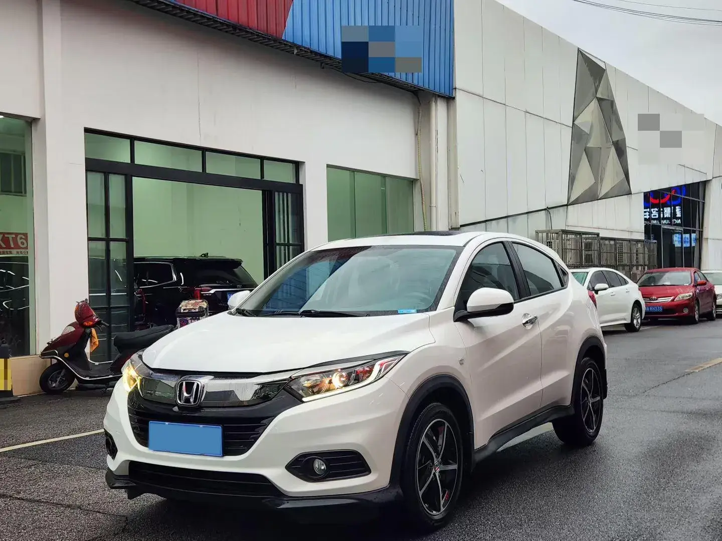 2020 HONDA VEZEL view 1