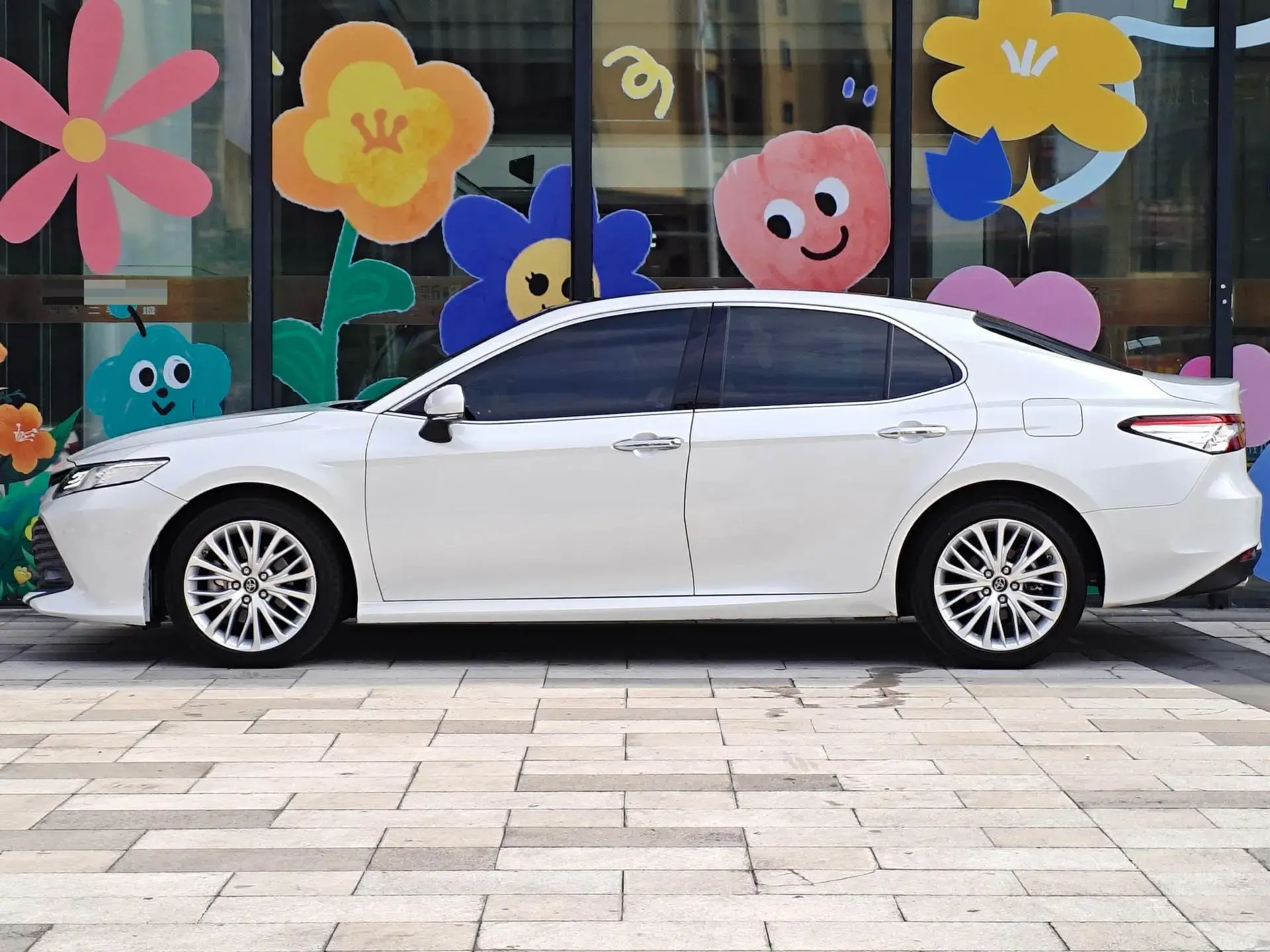 2019 TOYOTA CAMRY thumbnail 3