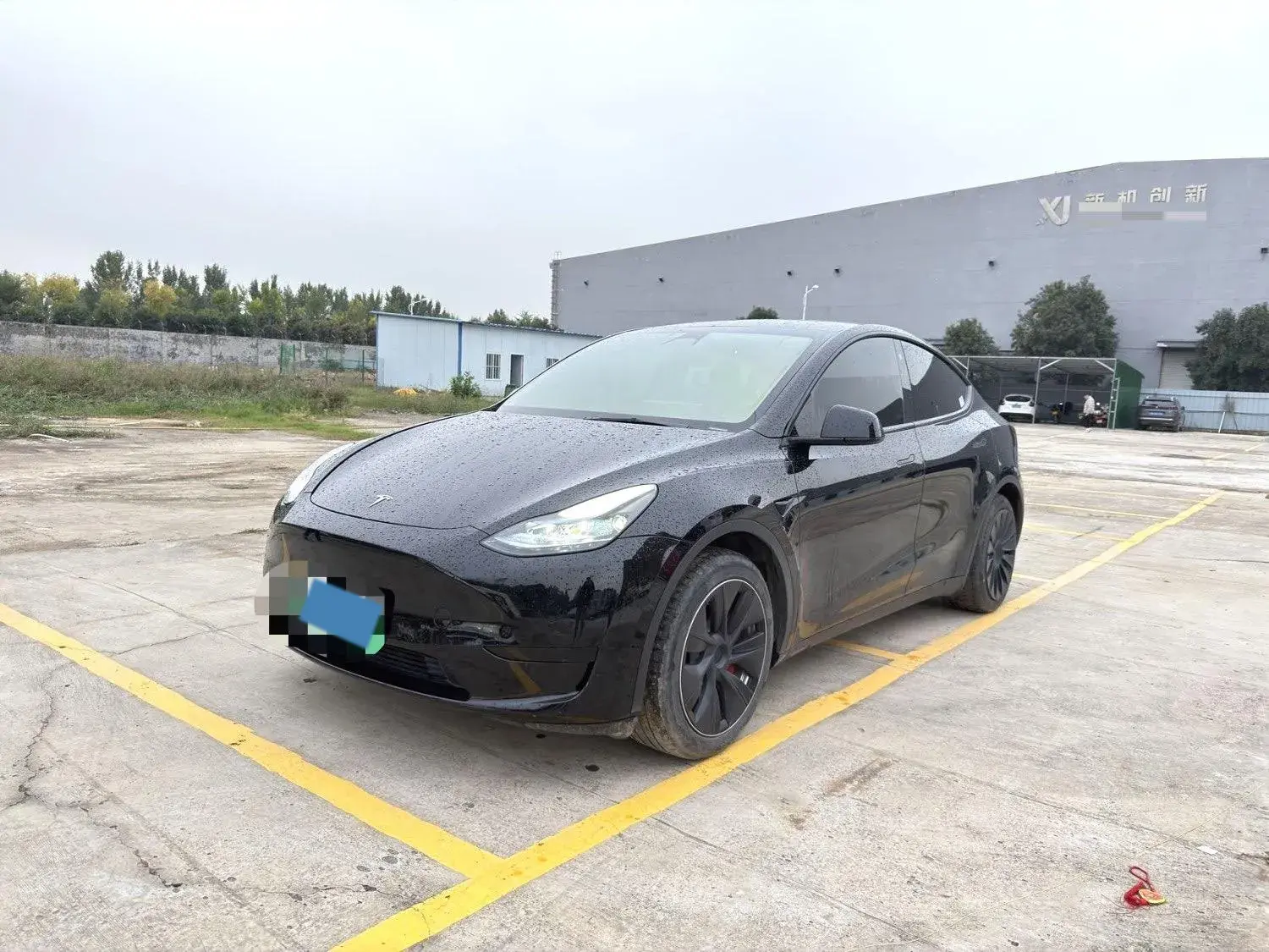 2022 TESLA MODEL view 1