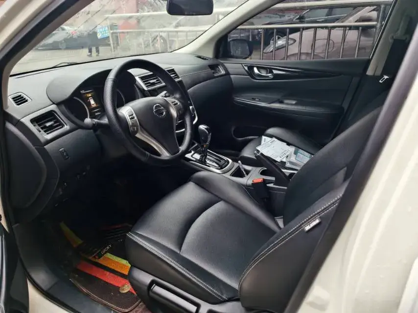 2021 NISSAN TIIDA thumbnail 2