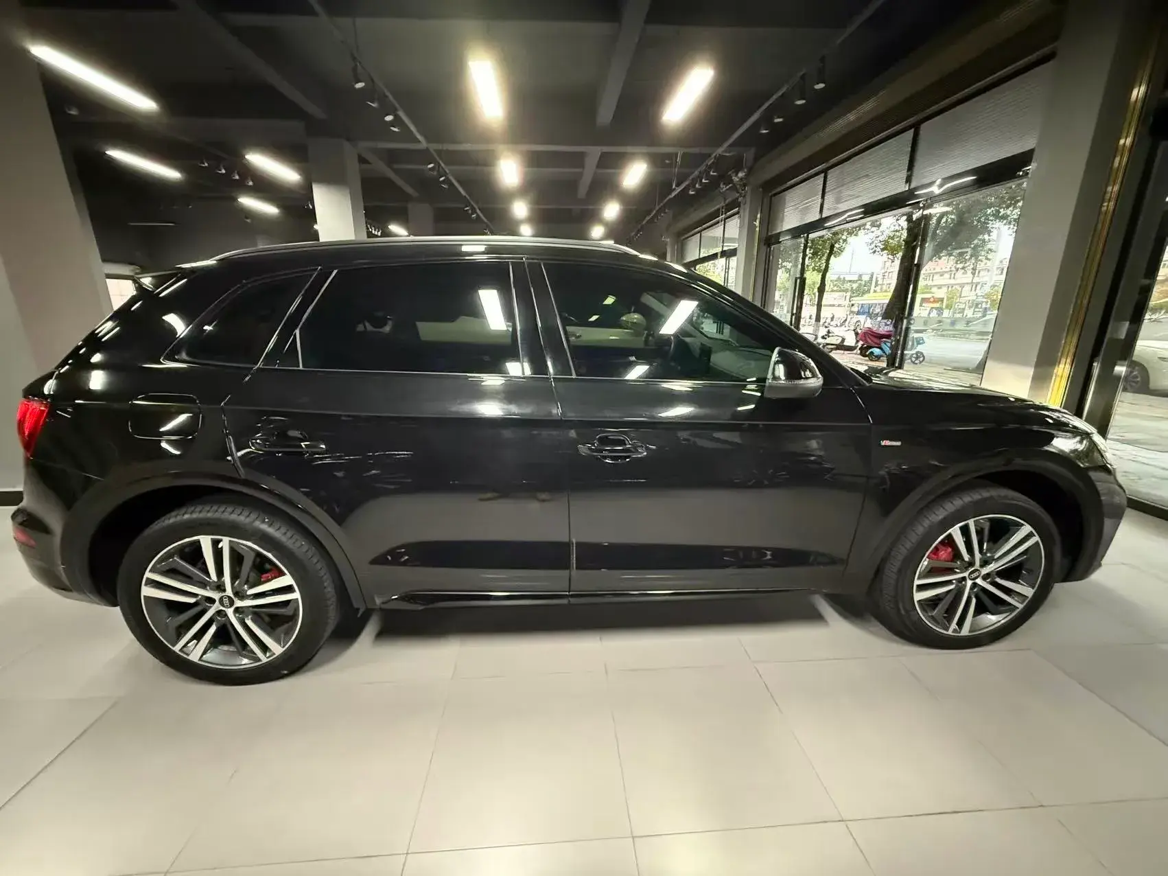 2022 AUDI Q5L thumbnail 3