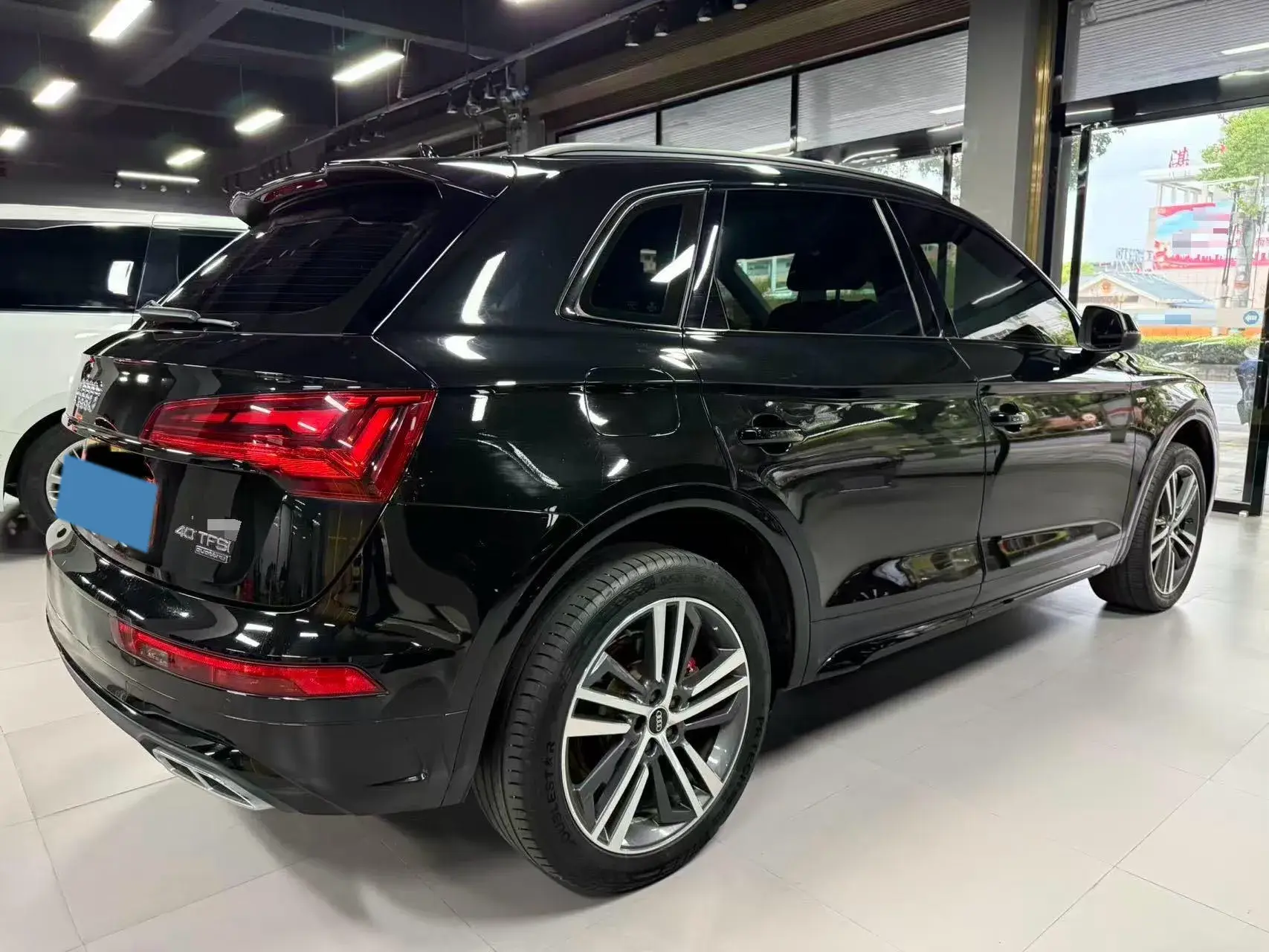 2022 AUDI Q5L thumbnail 2