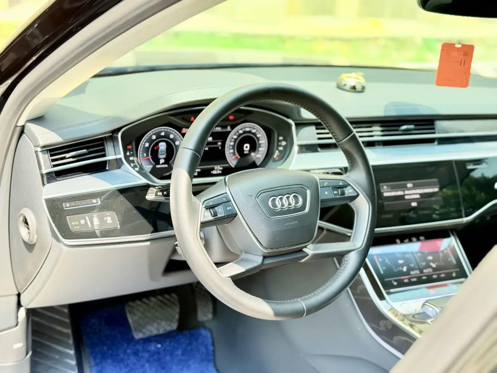 2019 AUDI A8 thumbnail 3