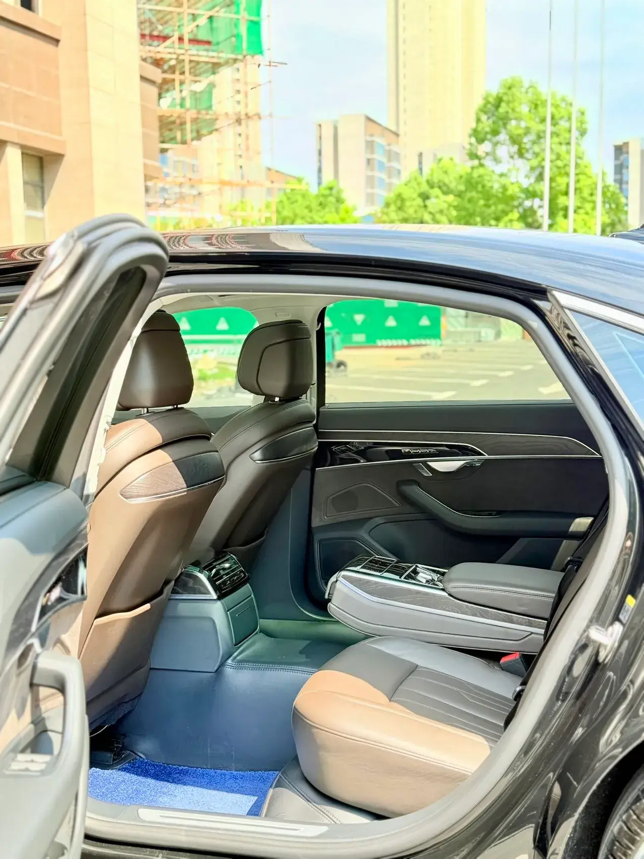 2019 AUDI A8 thumbnail 4