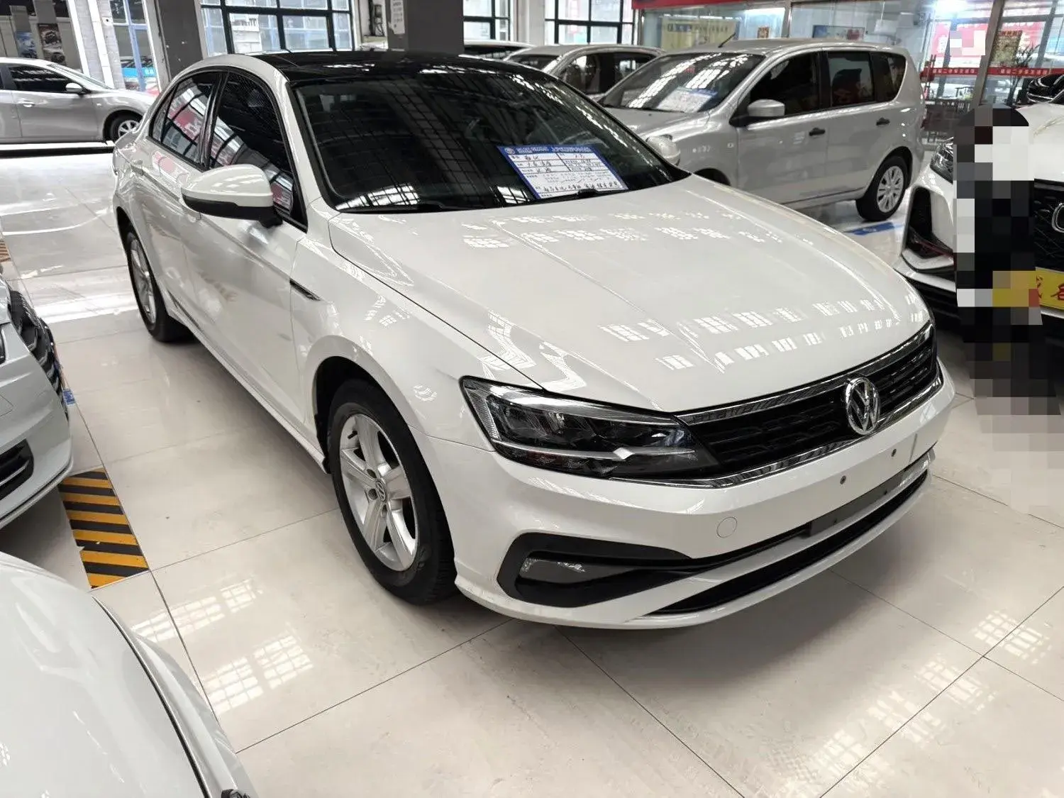 2019 VOLKSWAGEN LAMANDO thumbnail 3