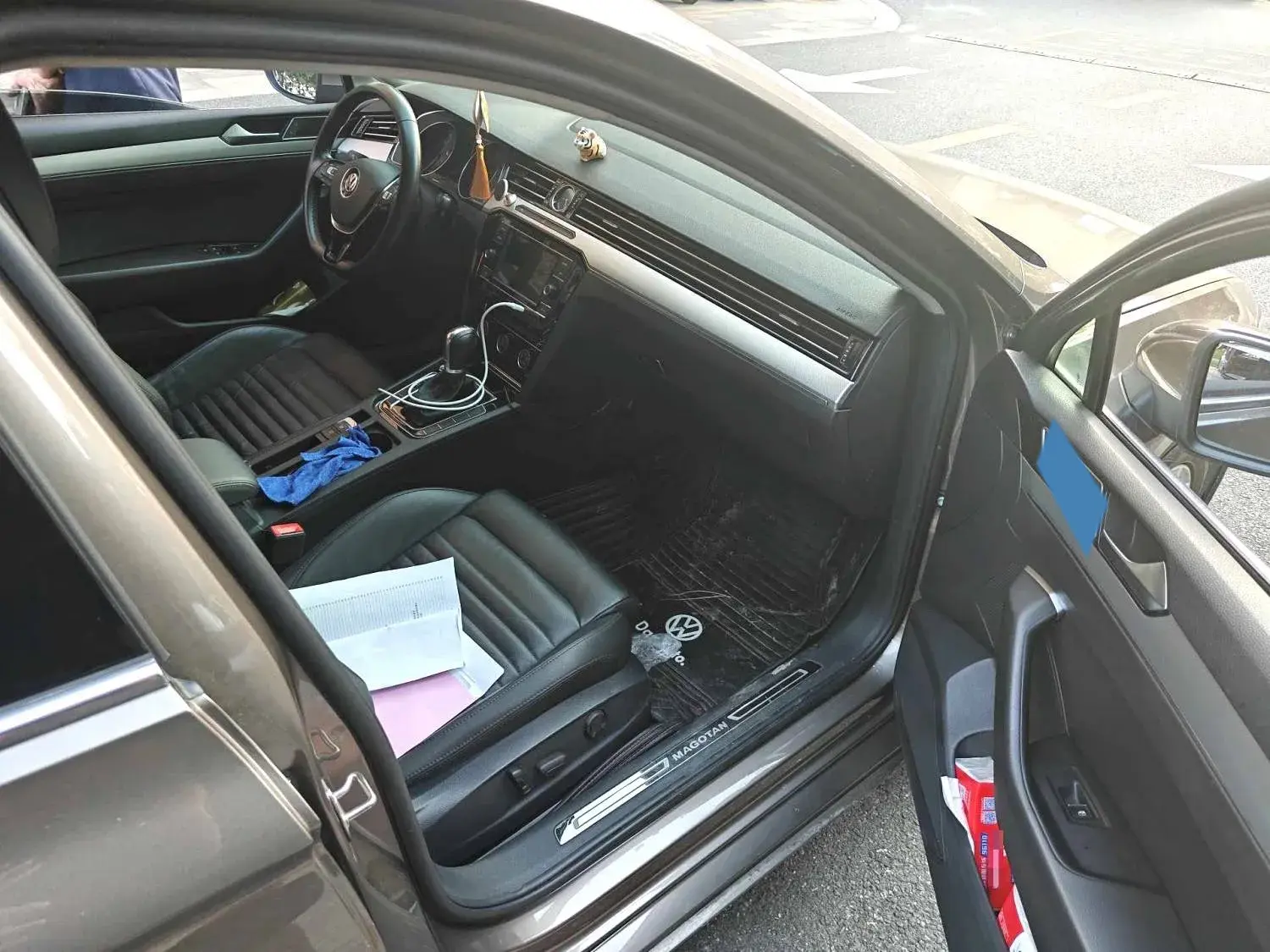 2018 VOLKSWAGEN MAGOTAN thumbnail 3