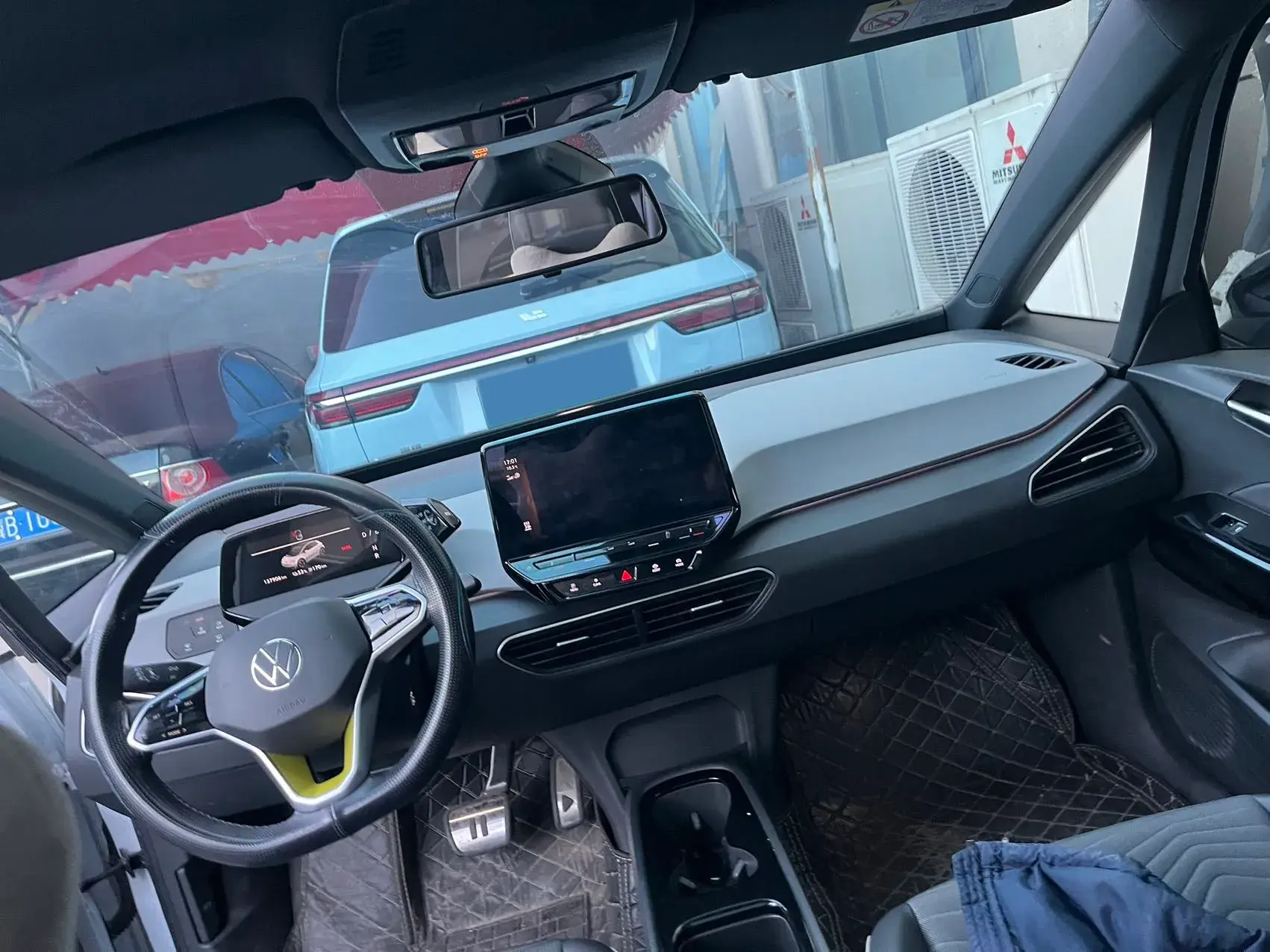 2023 VOLKSWAGEN ID.3 thumbnail 4