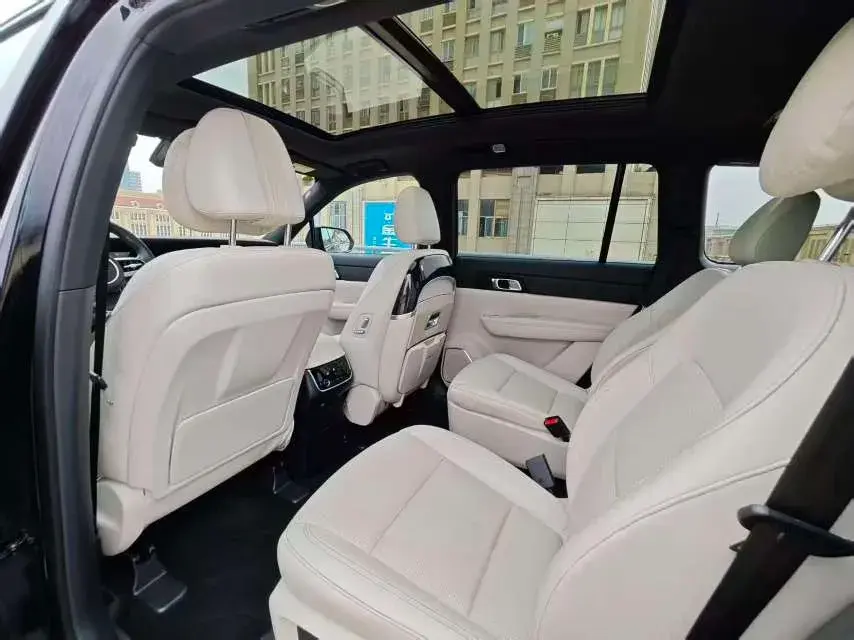 2021 LI ONE thumbnail 4