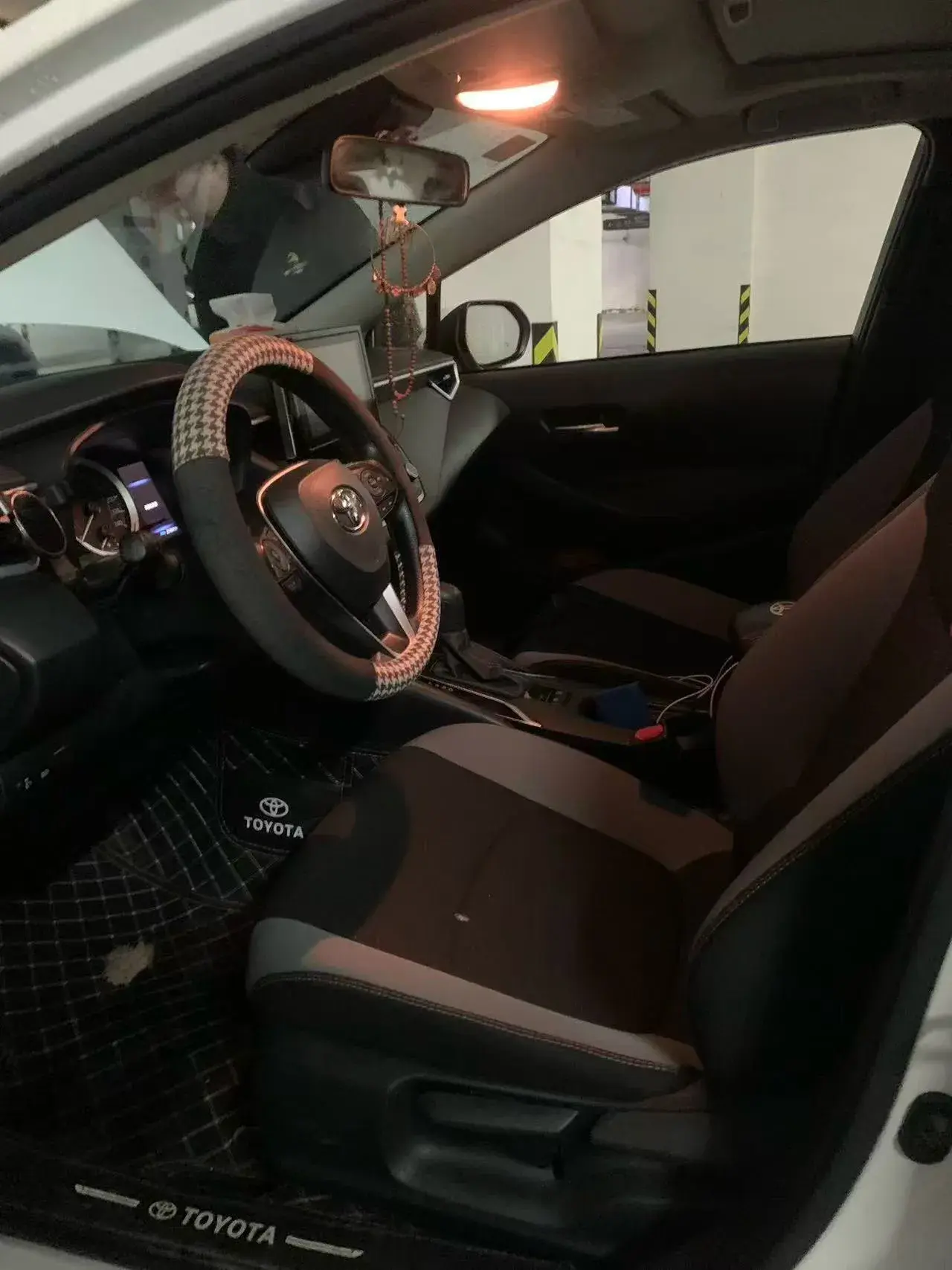 2021 TOYOTA COROLLA thumbnail 3