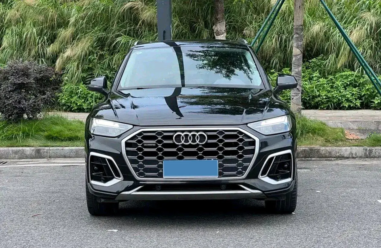 2022 AUDI Q5L thumbnail 2