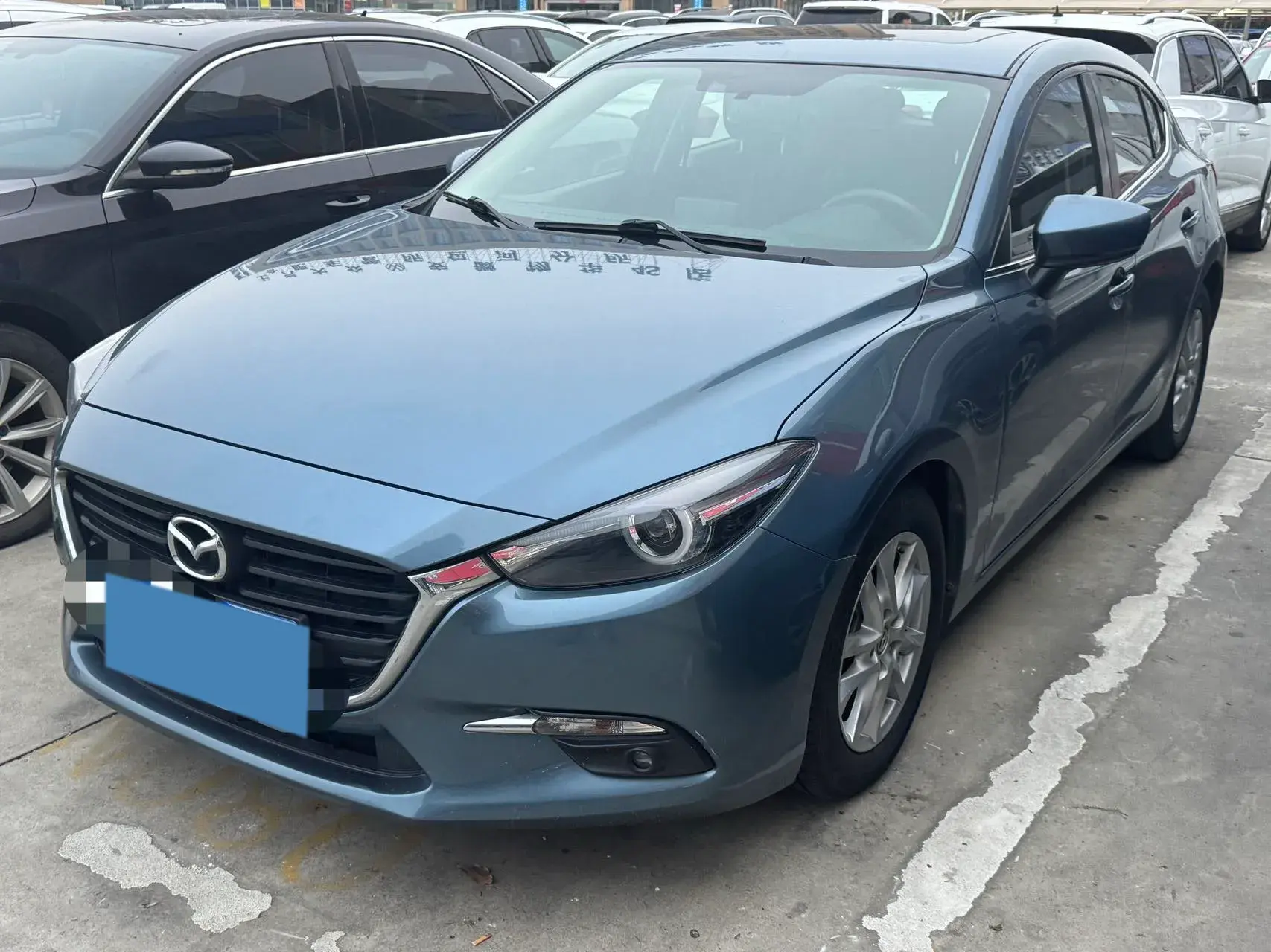 2019 MAZDA 3 view 1