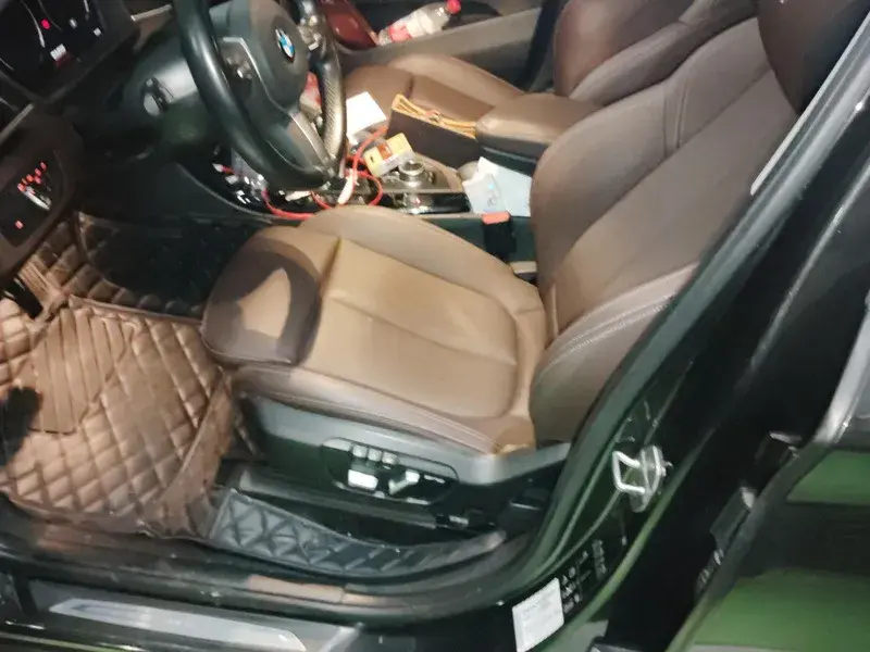 2021 BMW X1 thumbnail 4