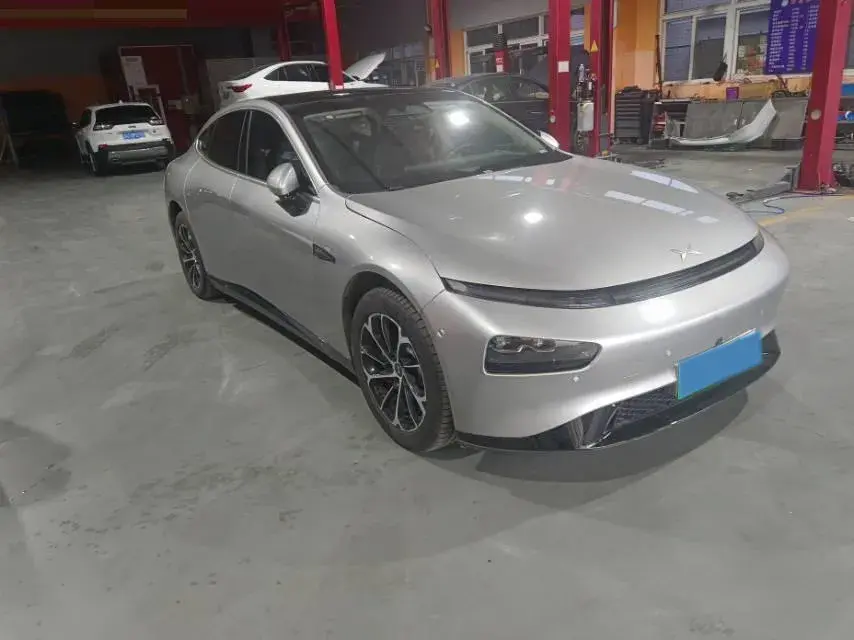 2022 XPENG P7 thumbnail 2