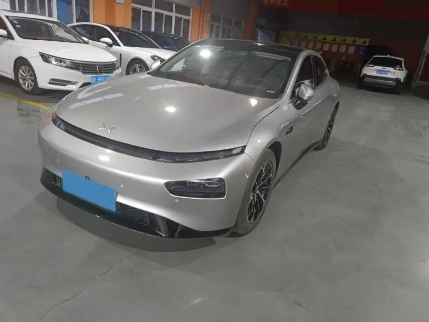 2022 XPENG P7 view 1