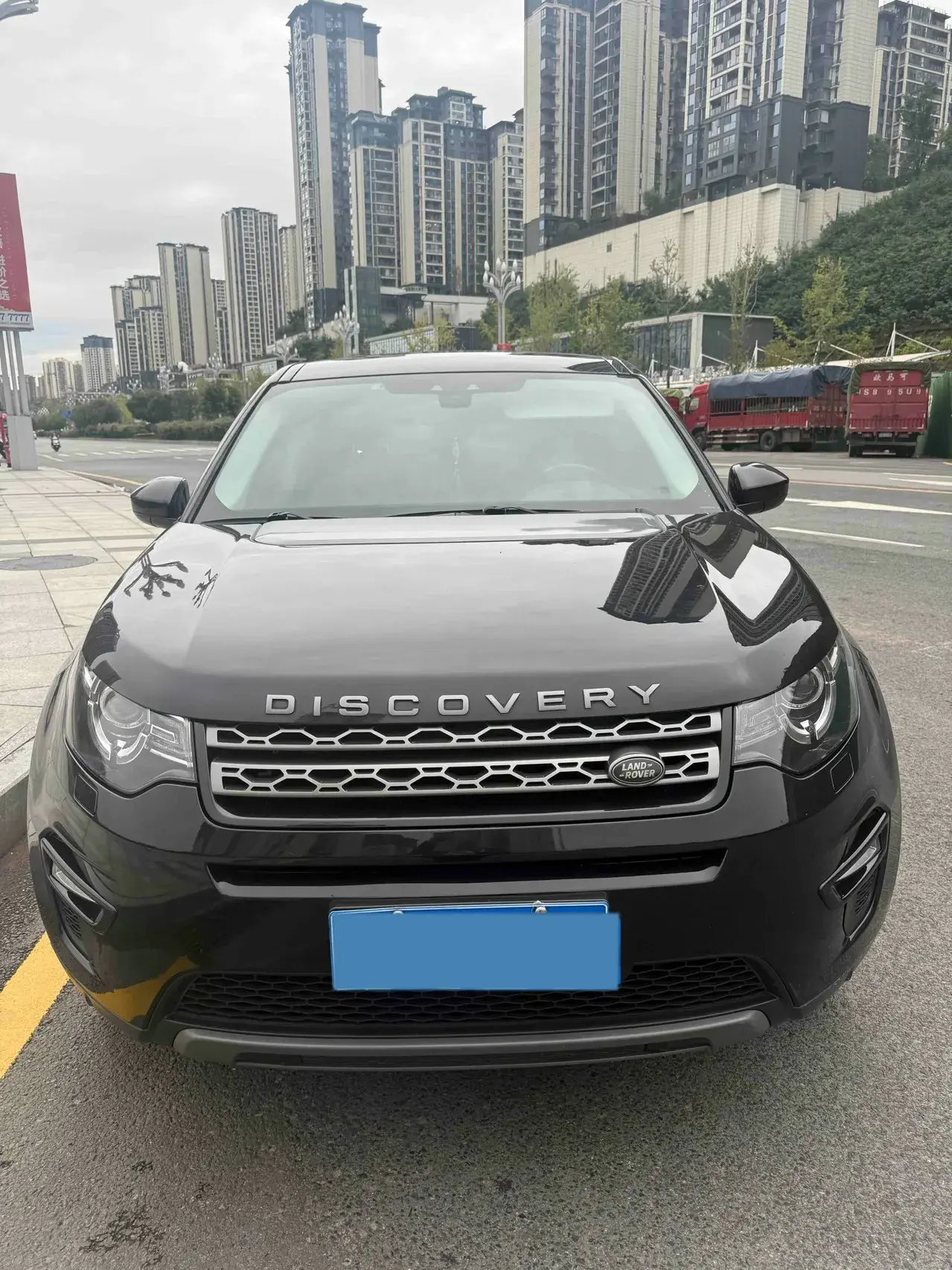 2018 LAND ROVER thumbnail 2