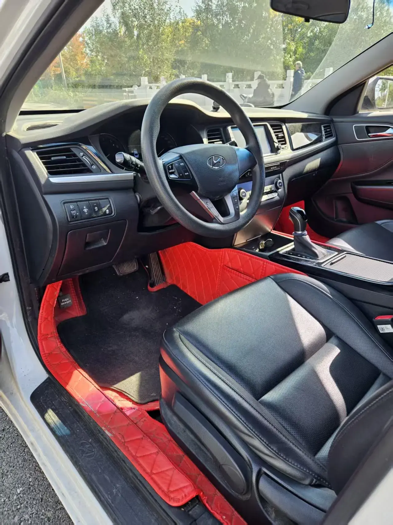 2019 HYUNDAI MISTRA thumbnail 4