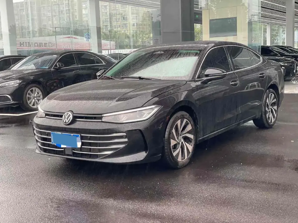 2025 Volkswagen Passat 1.5T 160HP L4 7DCT
