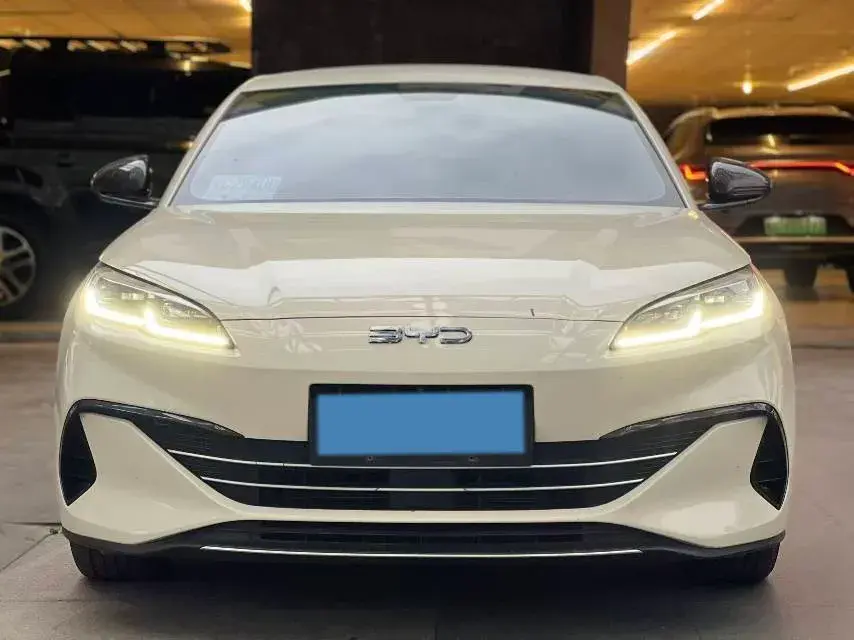 2024 BYD SEAL thumbnail 2