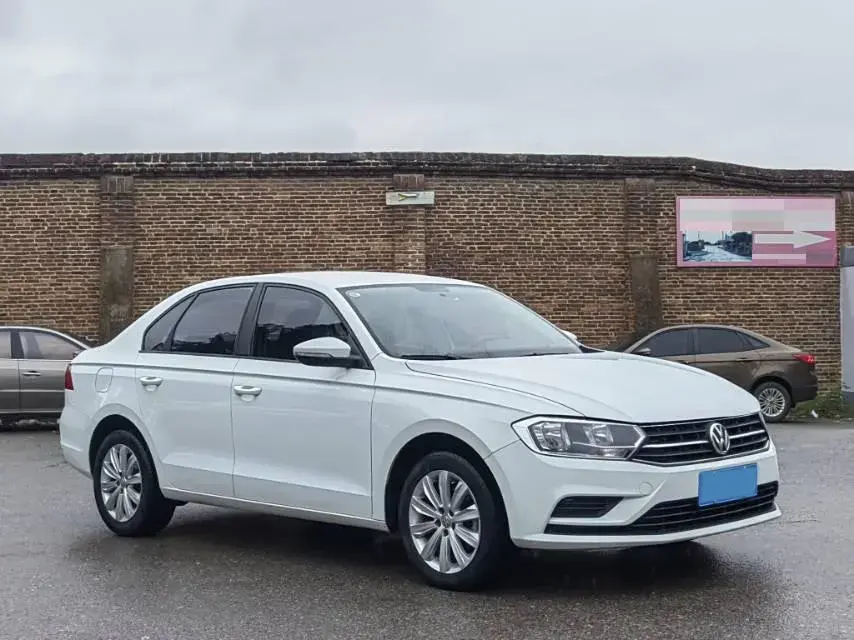 2019 VOLKSWAGEN BORA thumbnail 3