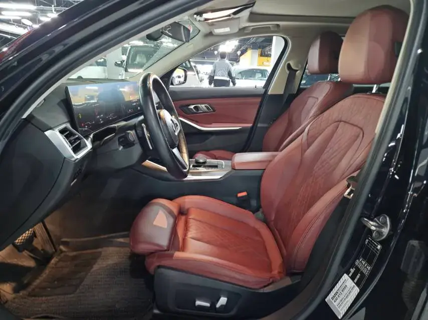 2023 BMW 3 thumbnail 4