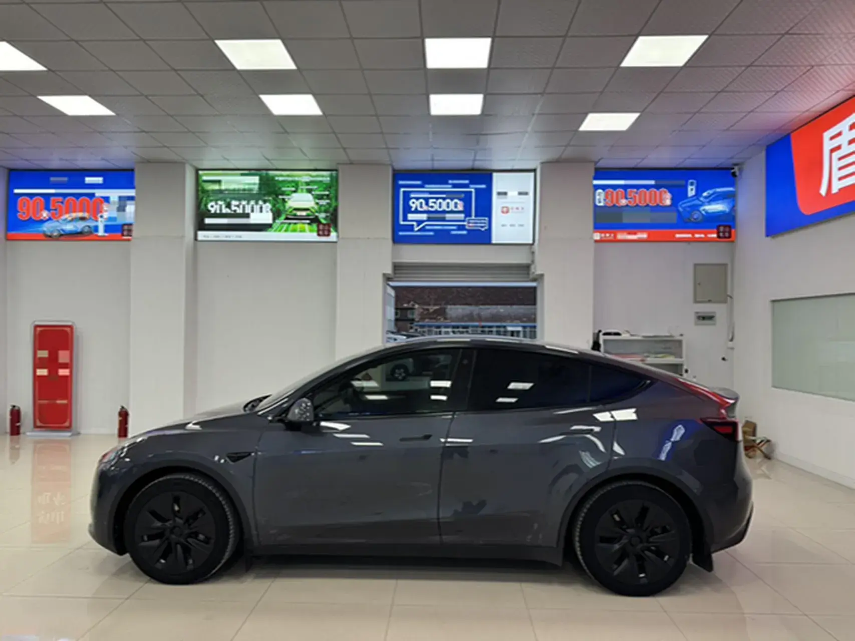 2022 TESLA MODEL thumbnail 3