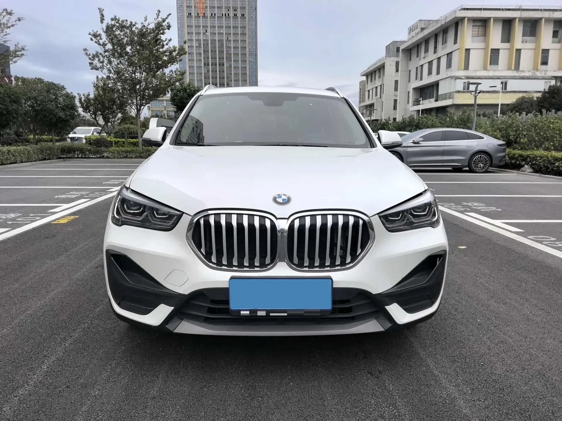 2021 BMW X1 thumbnail 2