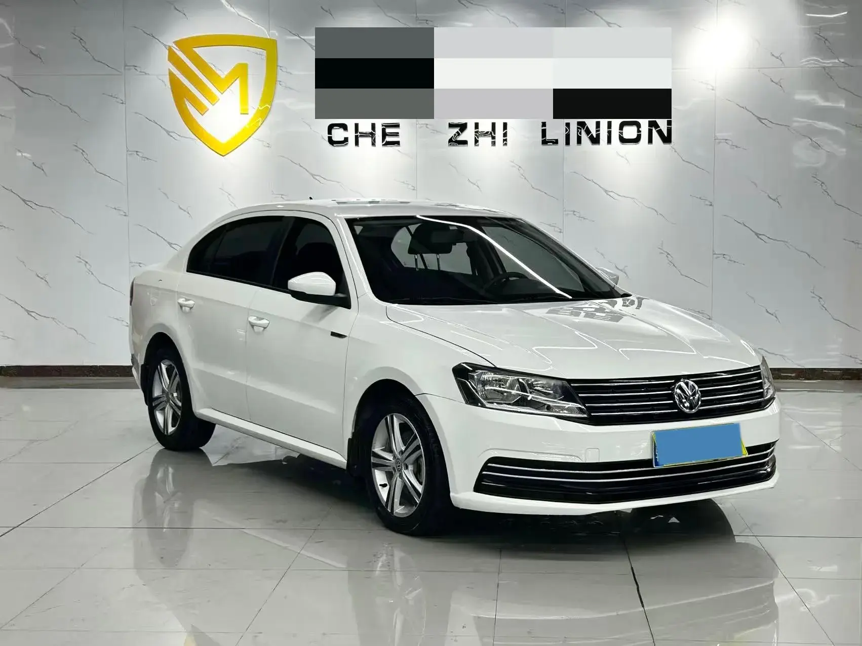 2017 VOLKSWAGEN LAVIDA thumbnail 3