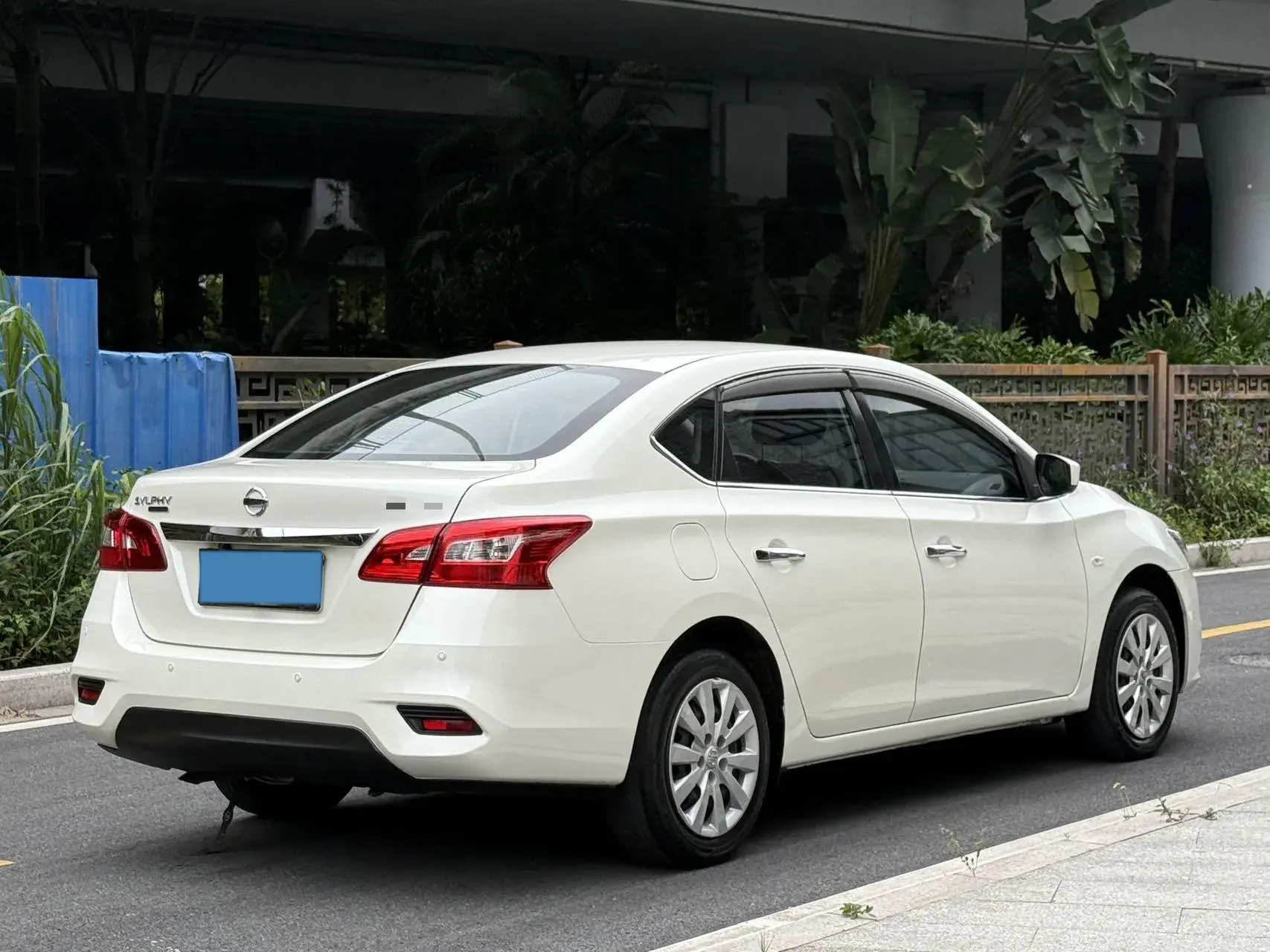 2019 NISSAN SYLPHY thumbnail 4