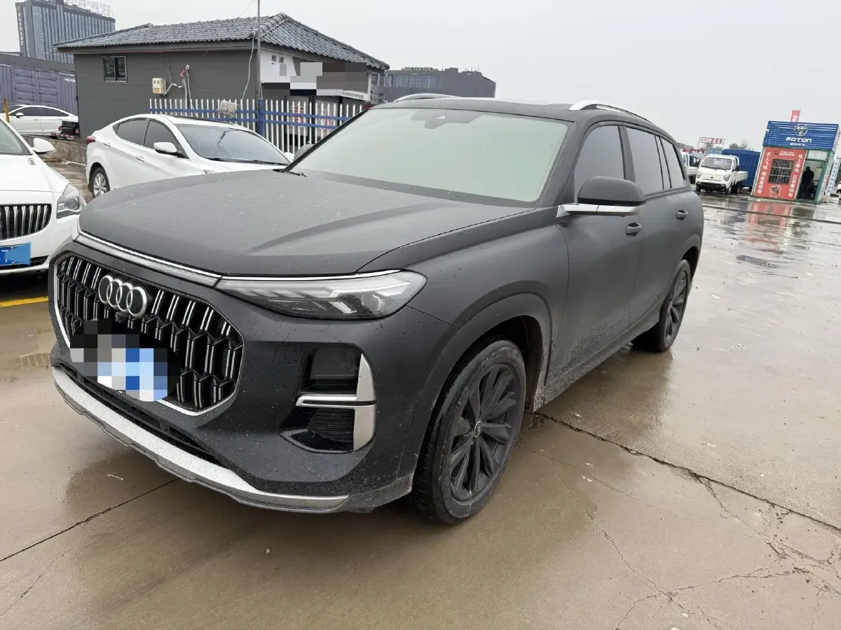 2024 Audi Q6 2.0T 265HP L4 7DCT,autocango,china used car exporter,china ev exporter,chinese used car exporter,chinese used ev exporter