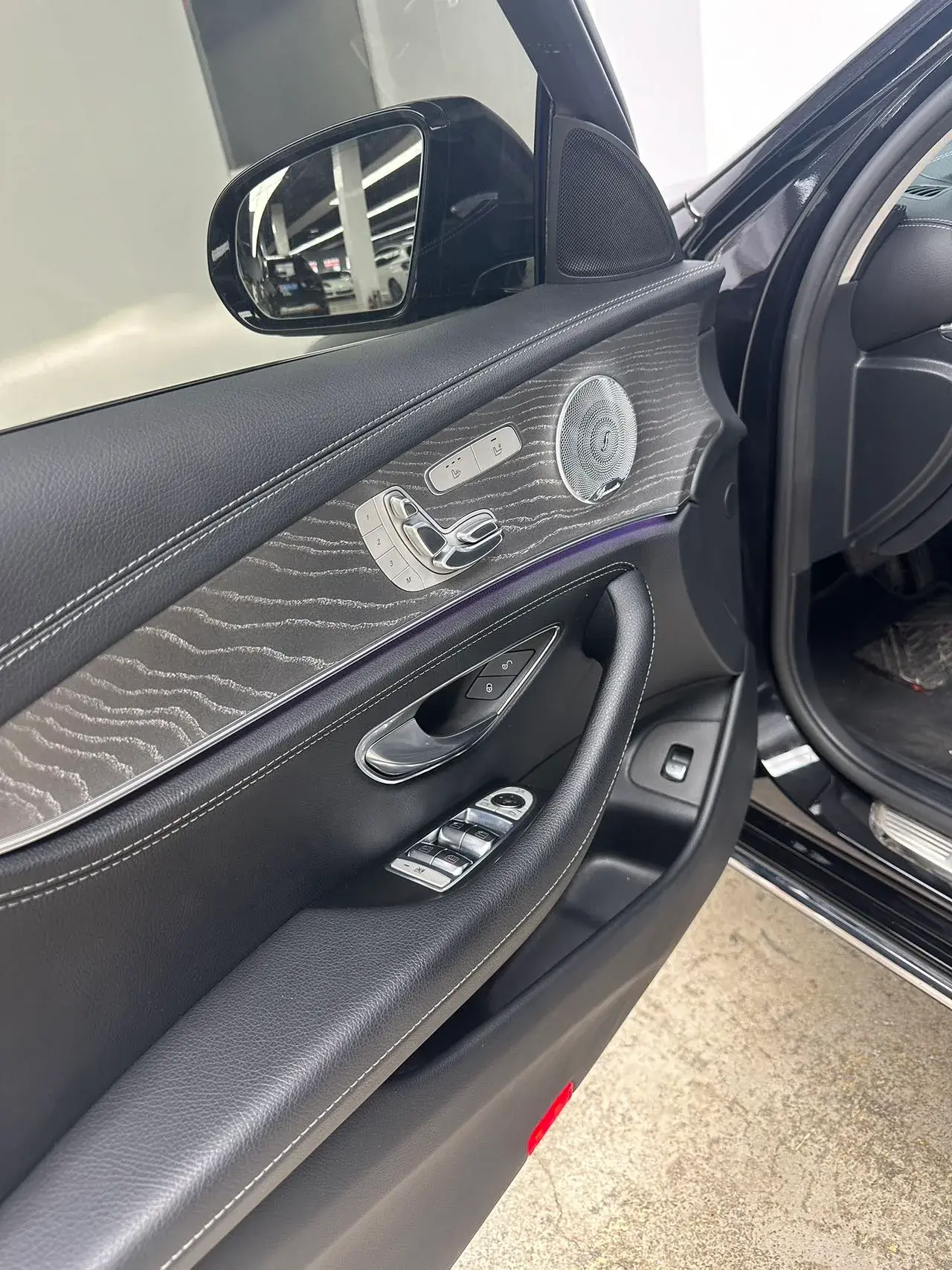 2021 MERCEDES-BENZ E thumbnail 4