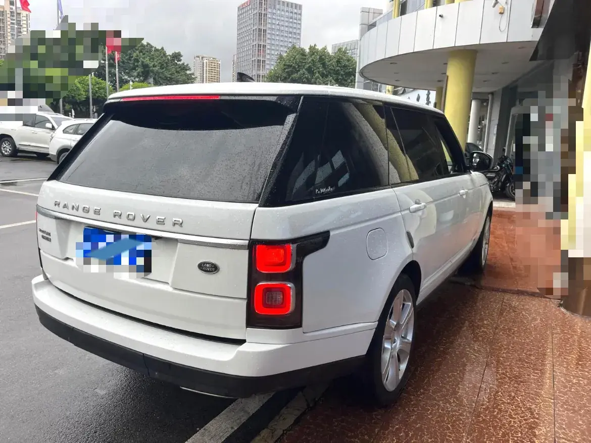 2019 LAND ROVER thumbnail 2