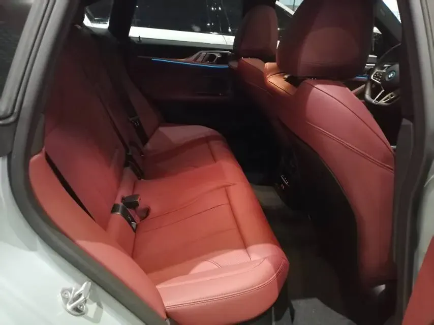 2025 BMW i4 BEV 83.9KWH,autocango,china used car exporter,china ev exporter,chinese used car exporter,chinese used ev exporter