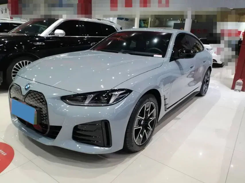 2025 BMW i4 BEV 83.9KWH