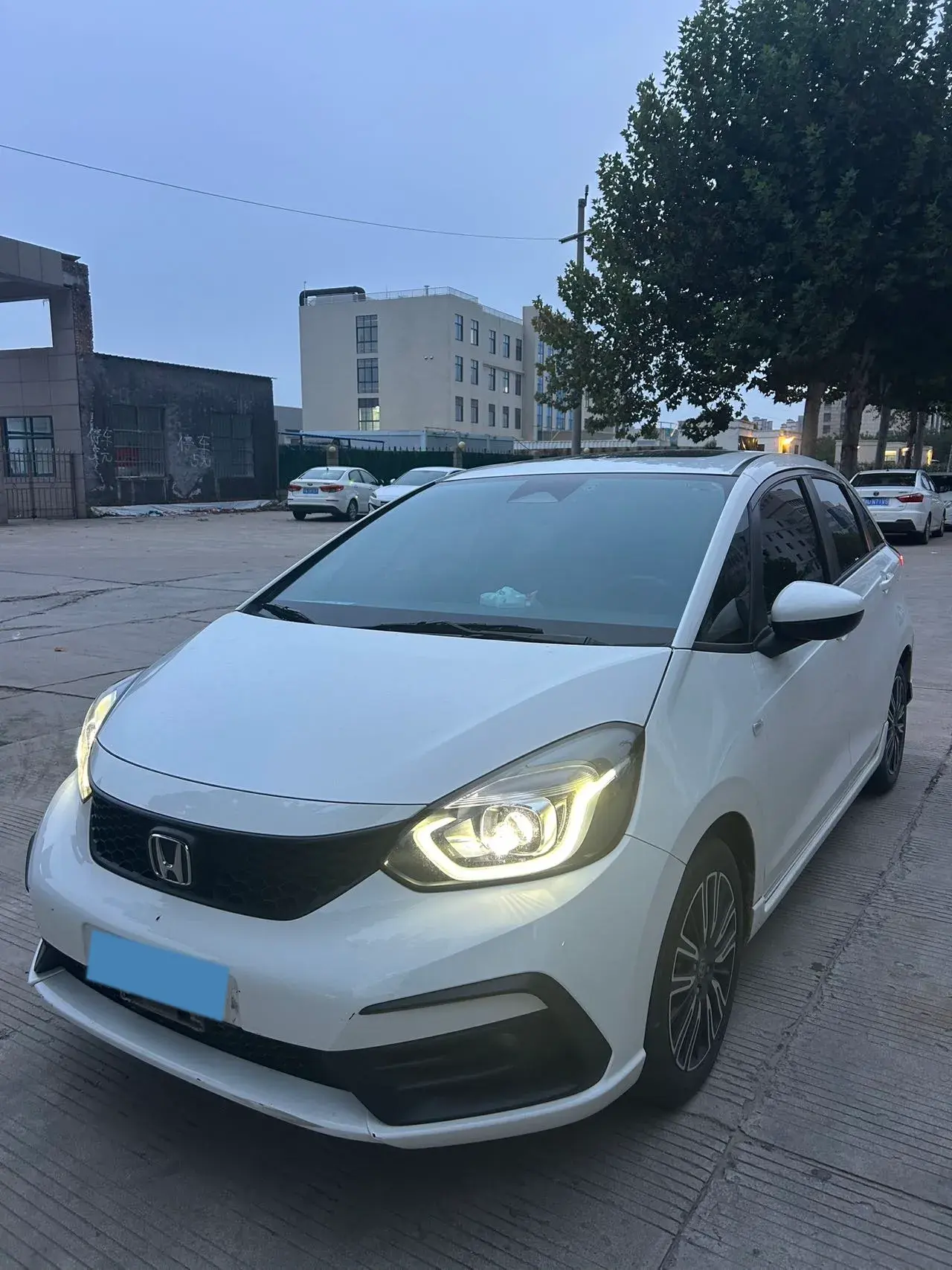 2022 HONDA FIT view 1