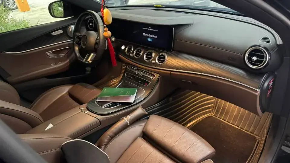 2022 MERCEDES-BENZ E thumbnail 2