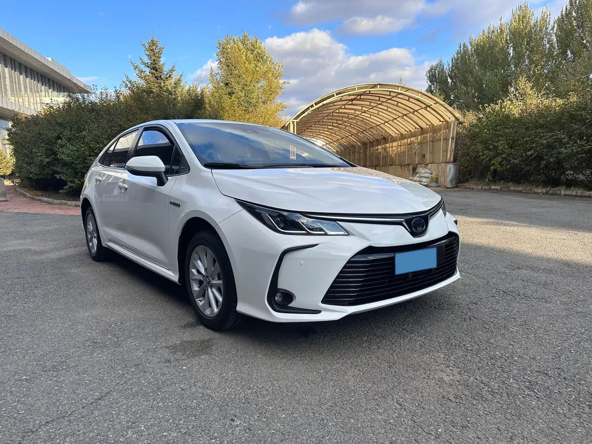 2021 TOYOTA COROLLA thumbnail 3