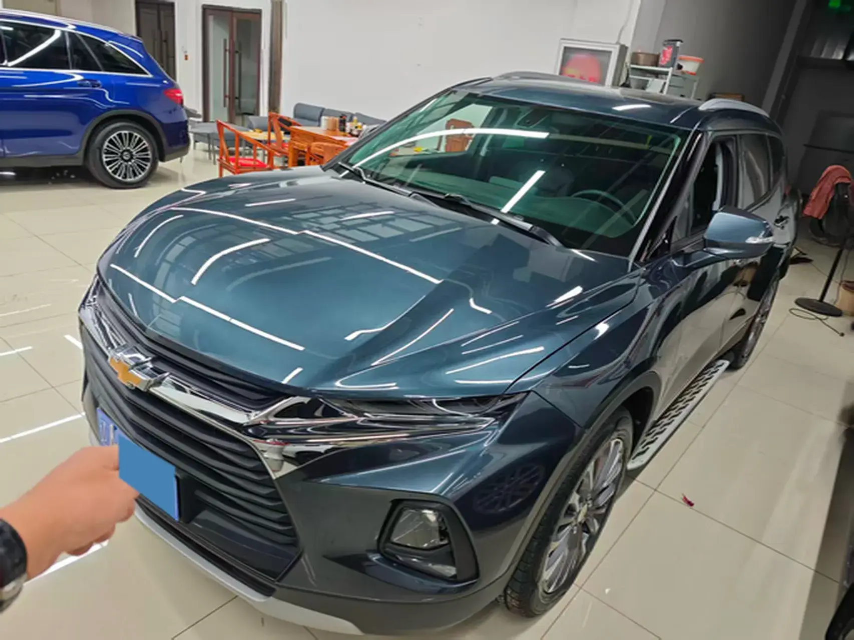 2020 CHEVROLET BLAZER view 1