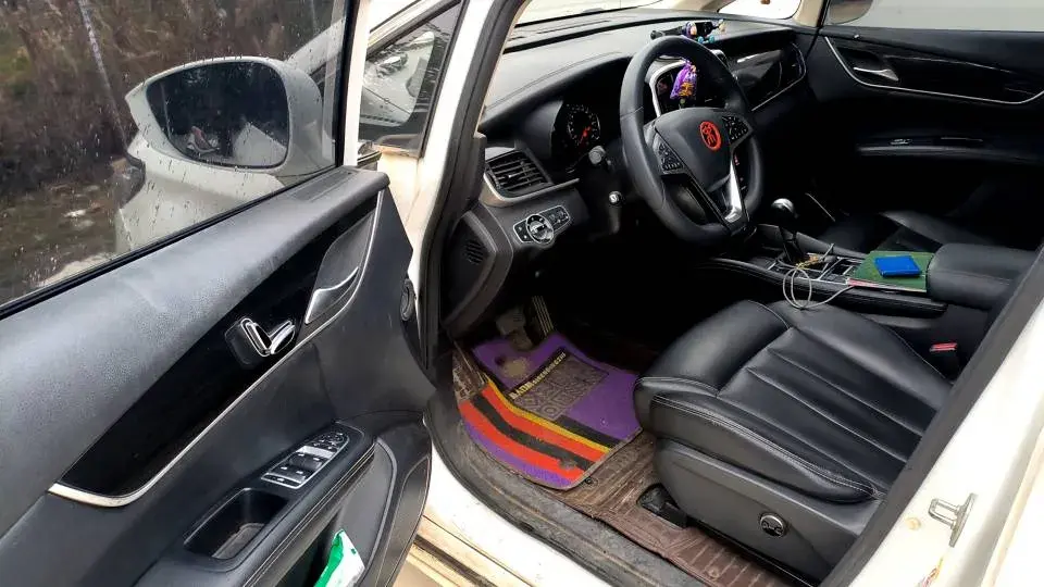 2018 BYD SONG thumbnail 2